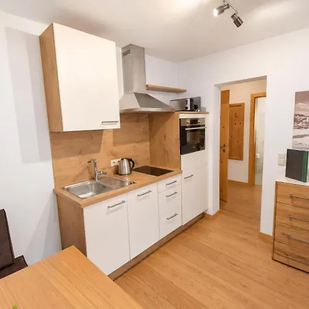 Hotel apartamentowy Alpenapartments - Wascherwirt - 3*