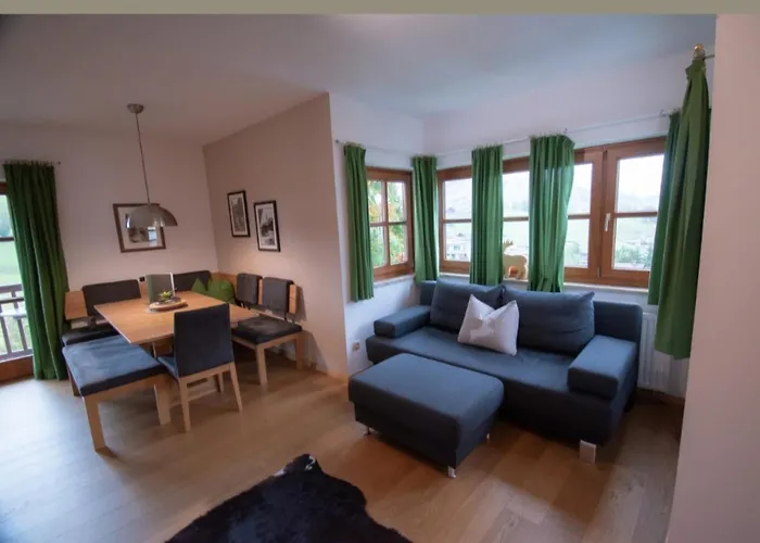 Alpen Aparthotel *